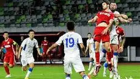 “曼联迎战阿斯顿维拉34轮战前瞻：维拉状态炽热，曼联挑战重重”